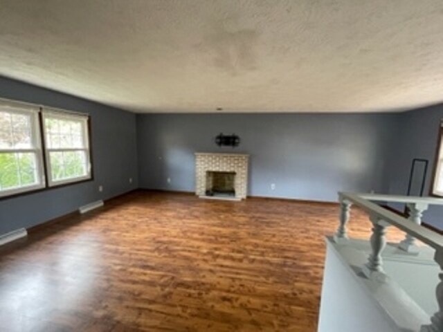Building Photo - 396 Forest Ln