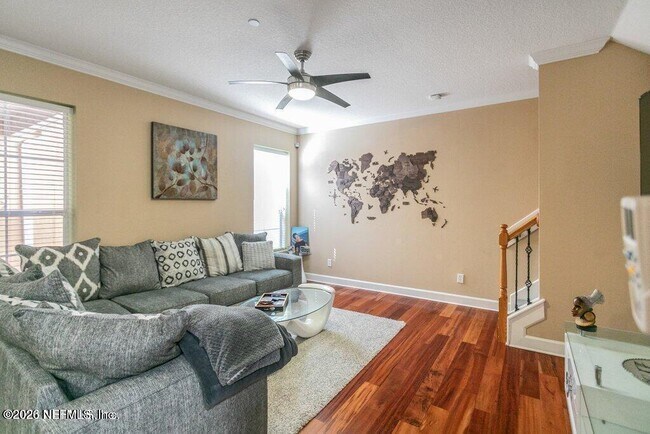 Building Photo - 6217 Eclipse Cir