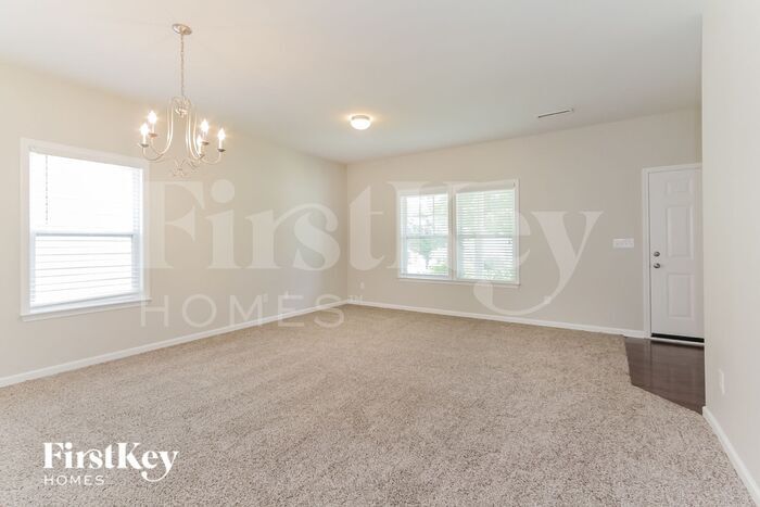Building Photo - 111 N Cromwell Dr