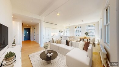 Building Photo - 452 Broome St