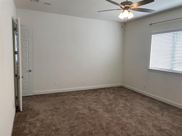 Building Photo - 404 Templeton Dr