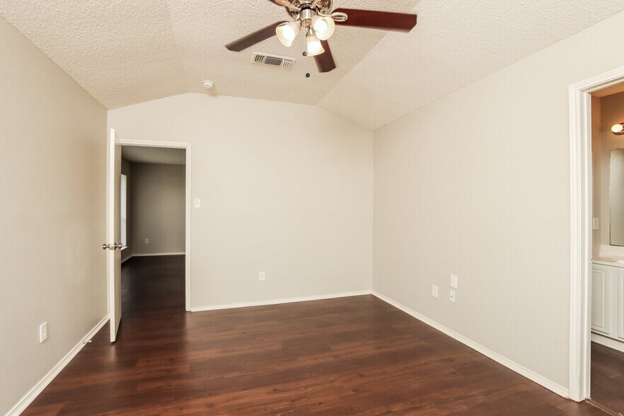Building Photo - 12248 Ortega St