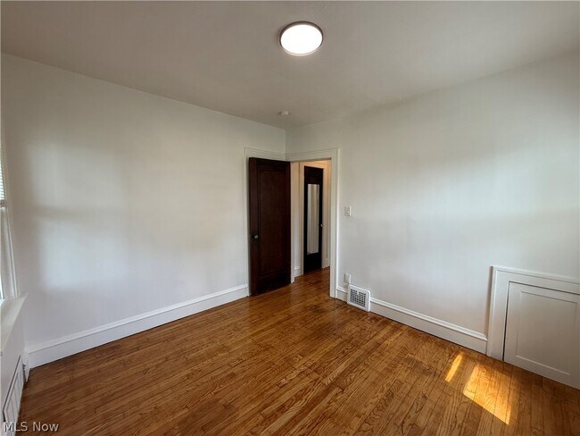 Building Photo - 4162 W 140th St