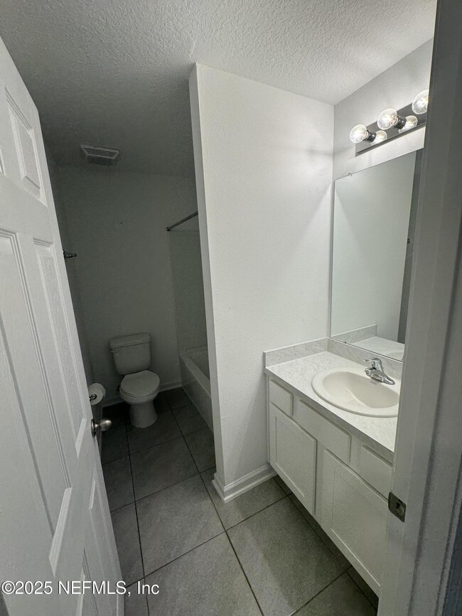 Building Photo - 4021 Haymon Ave