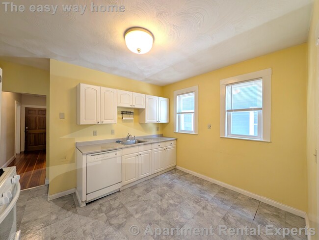 Building Photo - 79 Conwell Ave