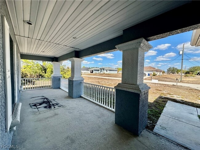 Building Photo - 2015 Xelda Ave N