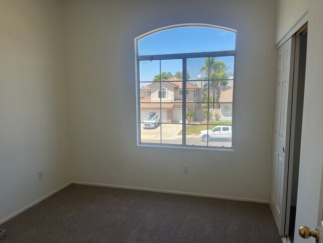 Building Photo - Bridlevale Community 4 bedroom