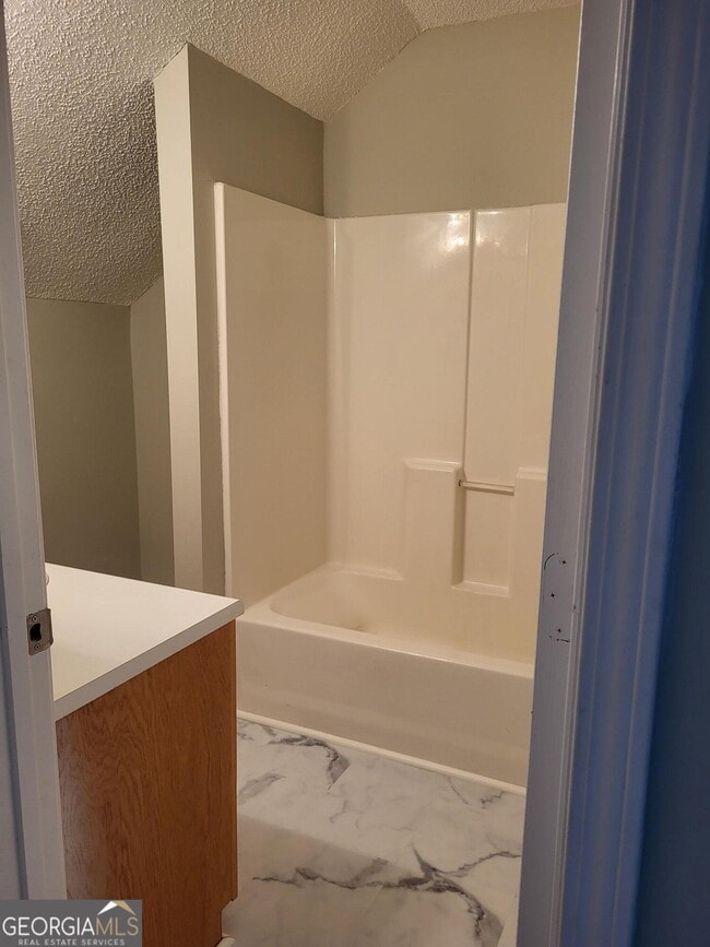 Building Photo - 319 Madison Ave