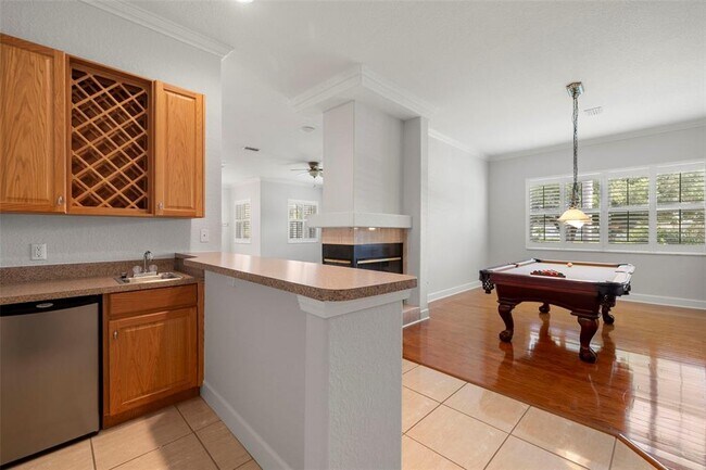 Building Photo - 3916 Valrico Grove Dr