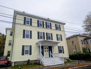 Building Photo - 11-13 Oak St