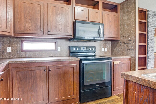 Building Photo - 5010 Rutten Rill Rd