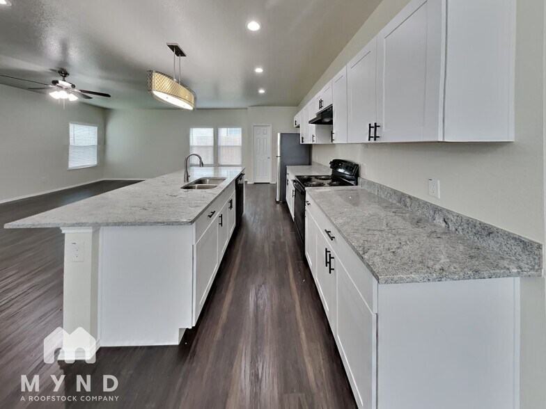 Building Photo - 109 Frierson St