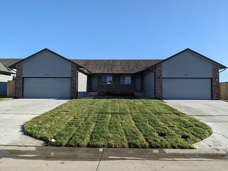 Building Photo - 5277 N Toben Ct