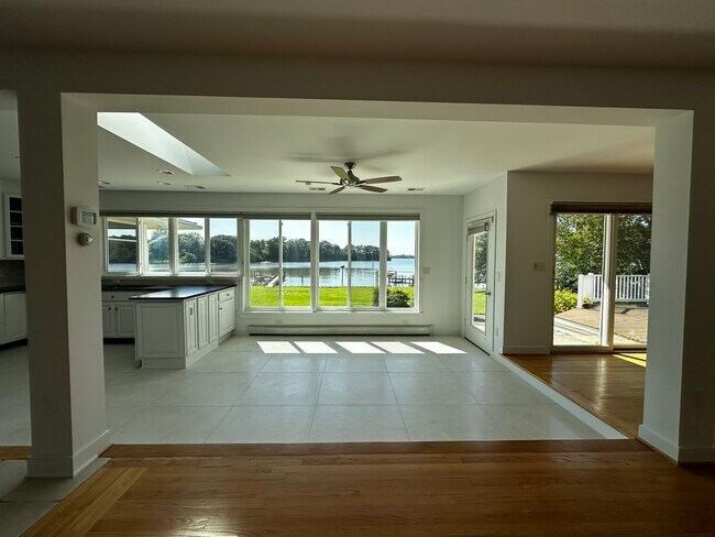 Building Photo - 705 Whitehall Plains Rd