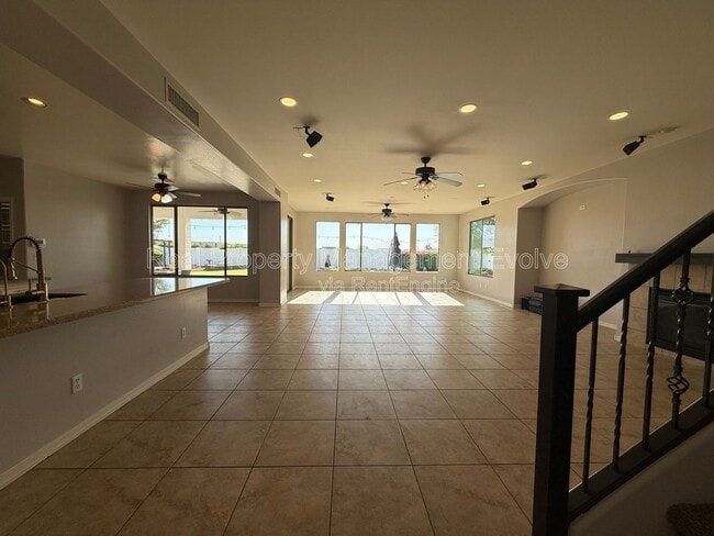Building Photo - 4287 S Kimberlee Dr