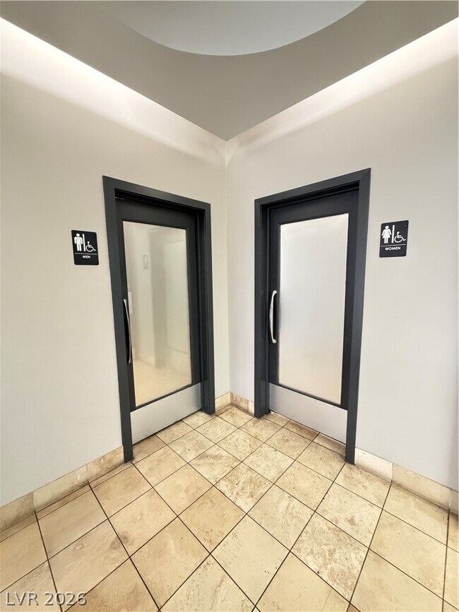 Building Photo - 87 E Agate Ave