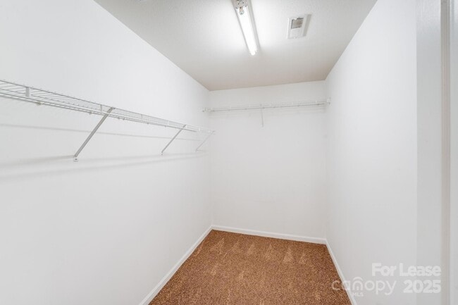 Building Photo - 6320 Alder Ct