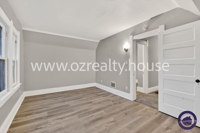 Building Photo - 450 Second St