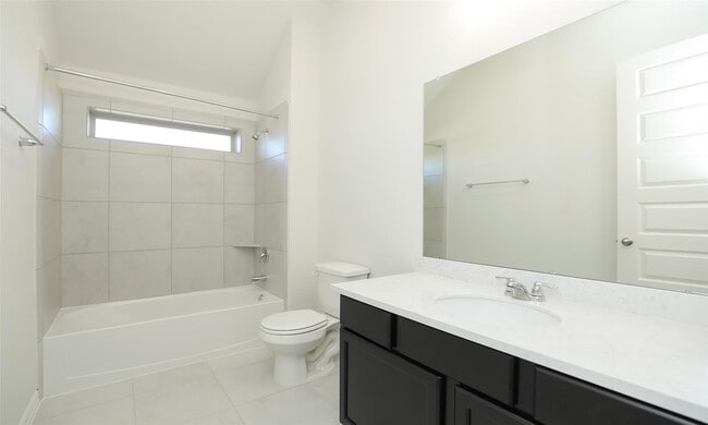 Building Photo - 427 Fields Forest Ln