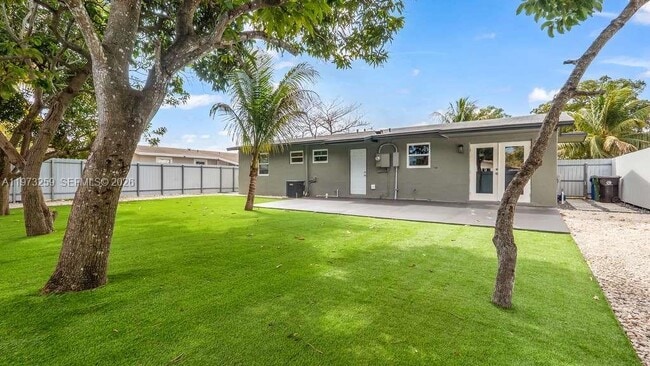 Building Photo - 630 SW 28th Dr