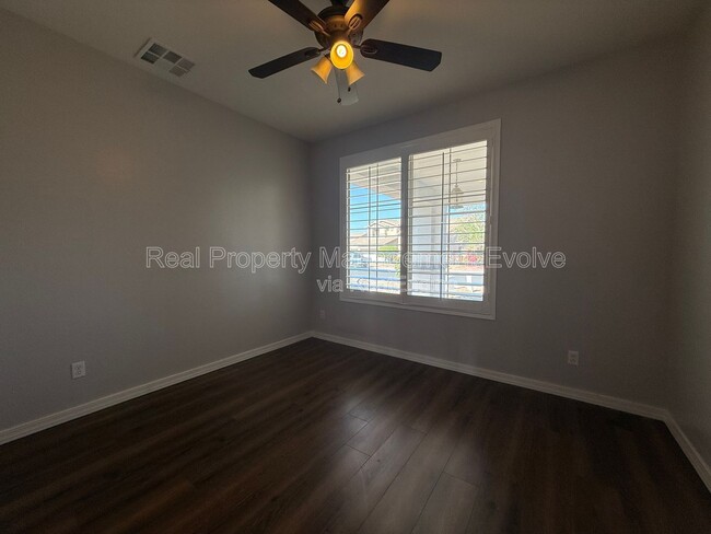 Building Photo - 4287 S Kimberlee Dr