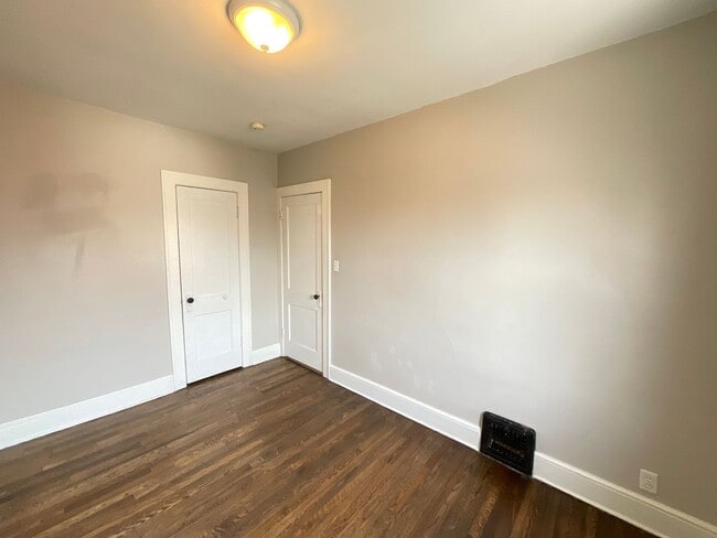 Building Photo - 19824 Pasnow Ave