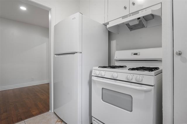 Building Photo - 6206 Winton St