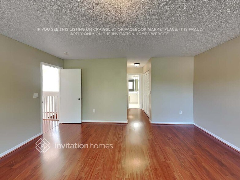 Building Photo - 2565 NW 80th Ave