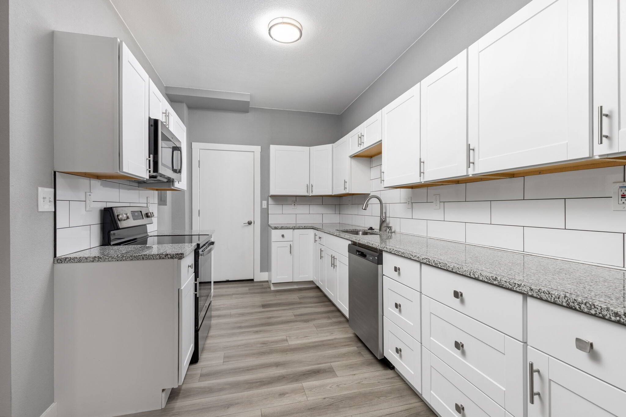 Building Photo - 1427 9th Ave