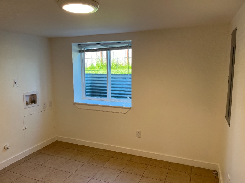 Building Photo - 1708 S Durango St