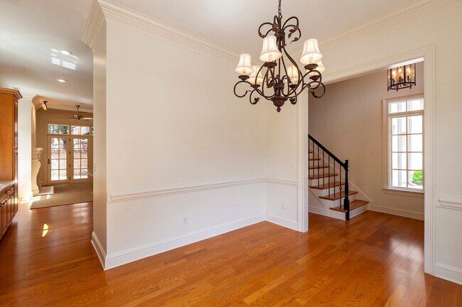 Building Photo - 8819 Provence Village Ln