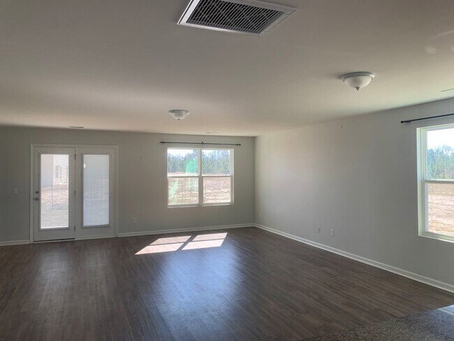Building Photo - 481 Tondee Wy