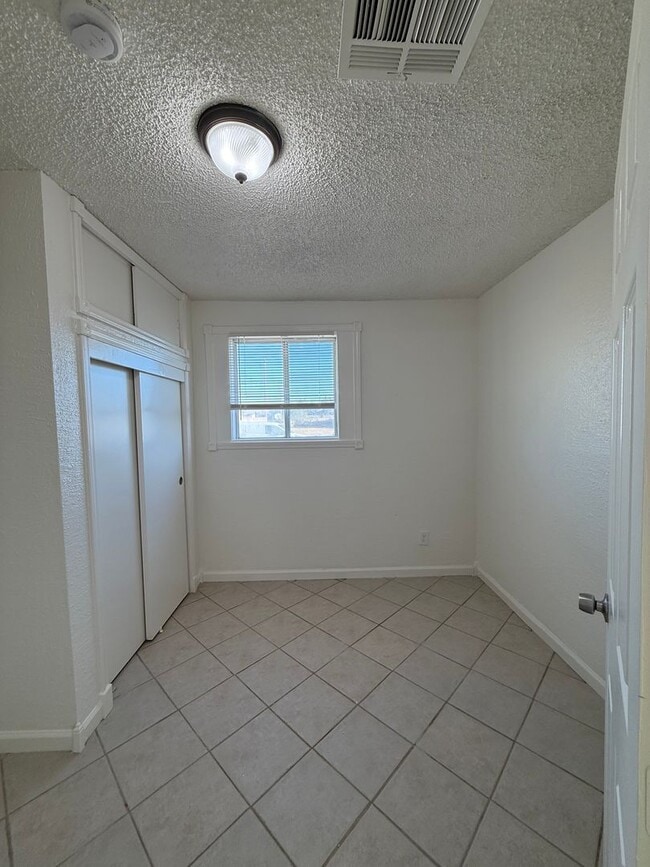 Building Photo - Available Soon! Fully Rehab!