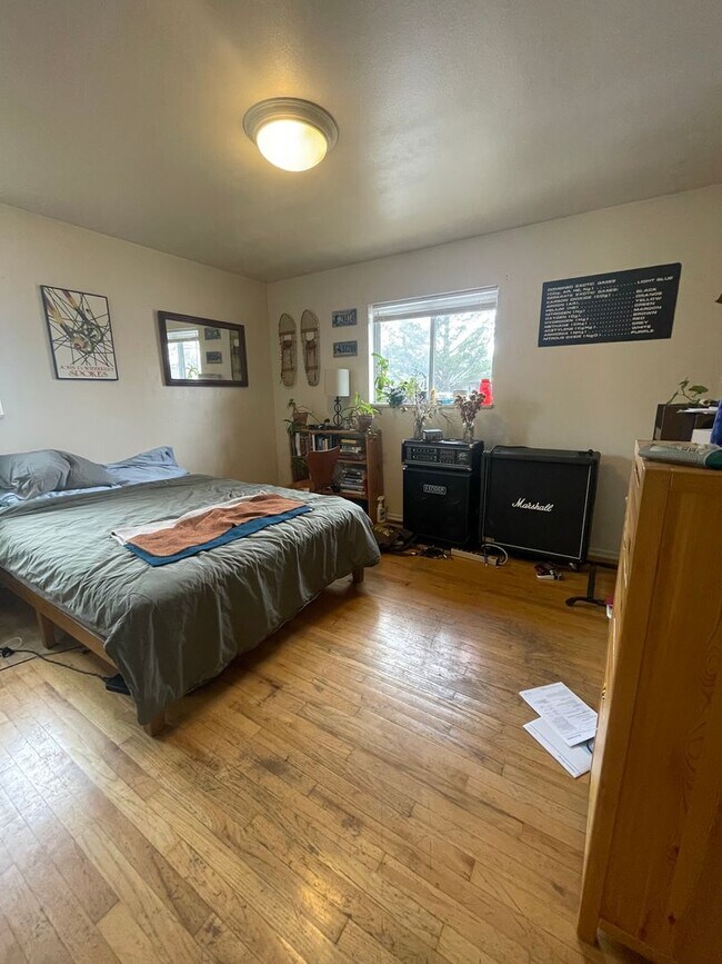 Building Photo - STUDENTS WELCOME! Spacious Home in West Ft. Collins w/ Large Fenced Yard, Garage