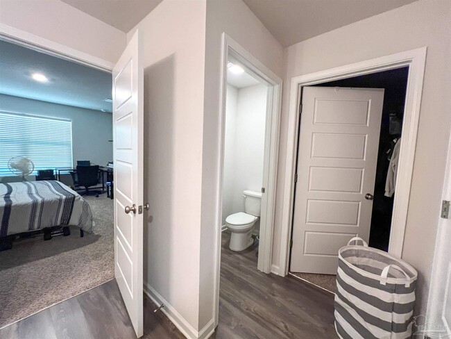 Building Photo - 1039 Lovebird Ct