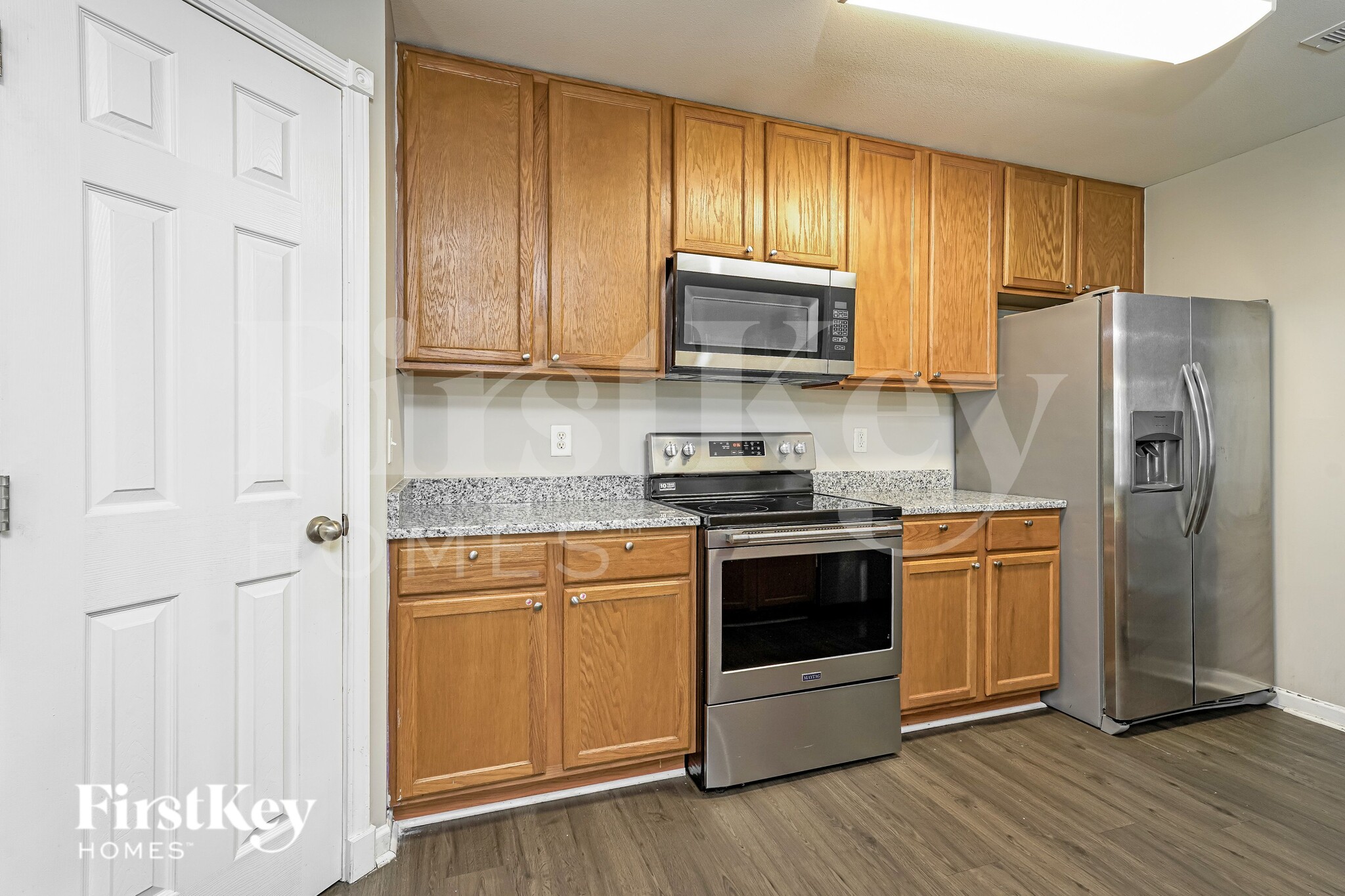 Building Photo - 612 Brassfield Dr