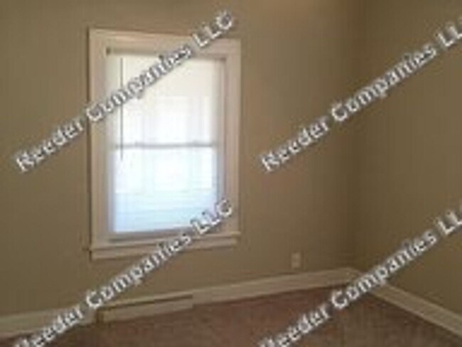 Building Photo - Newly remodeled 2 Bedroom house