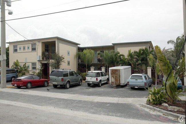 Primary Photo - 1520 NW 61st St