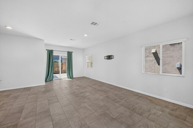 Building Photo - 3432 Bayou Way
