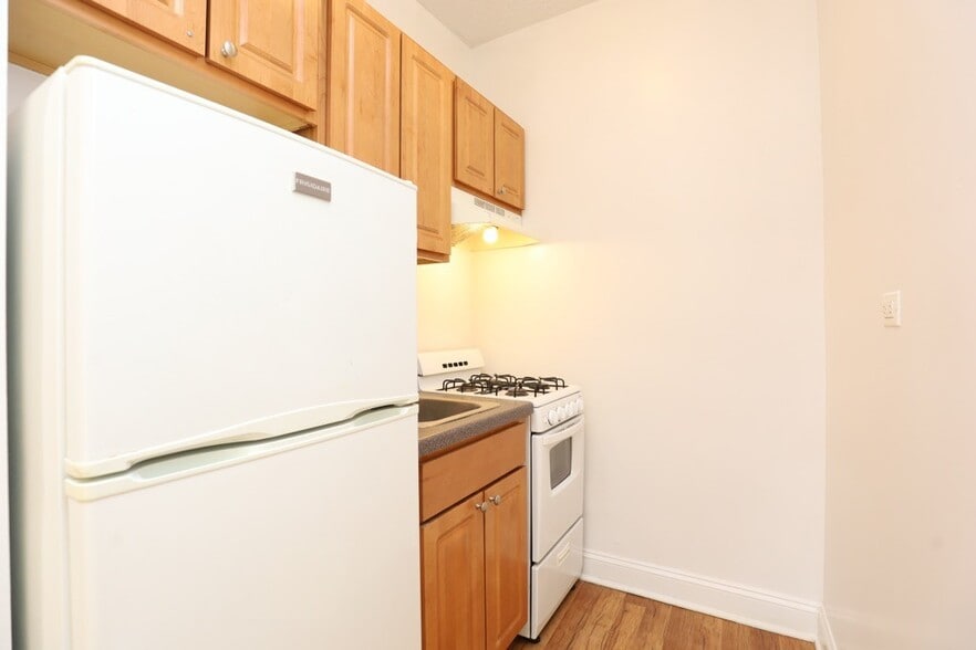 Building Photo - 1742 N Humboldt Blvd