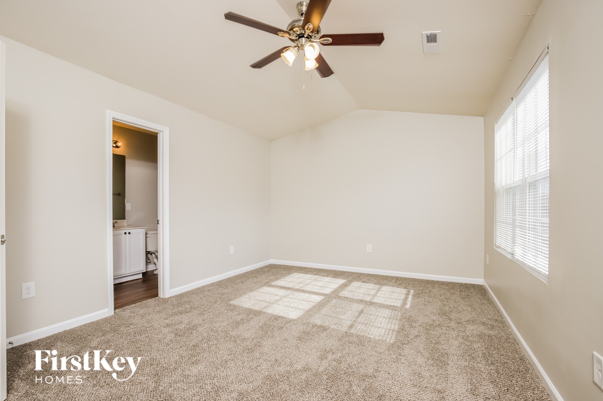 Building Photo - 178 Creekstone Ct