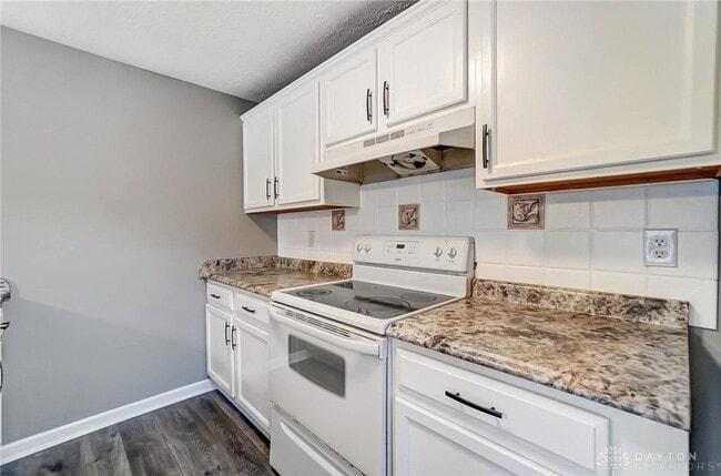 Building Photo - 4825 Flagstone Ct