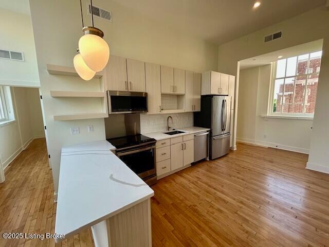 Building Photo - 1810 Sils Ave