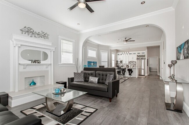 Building Photo - 4719 Junius St