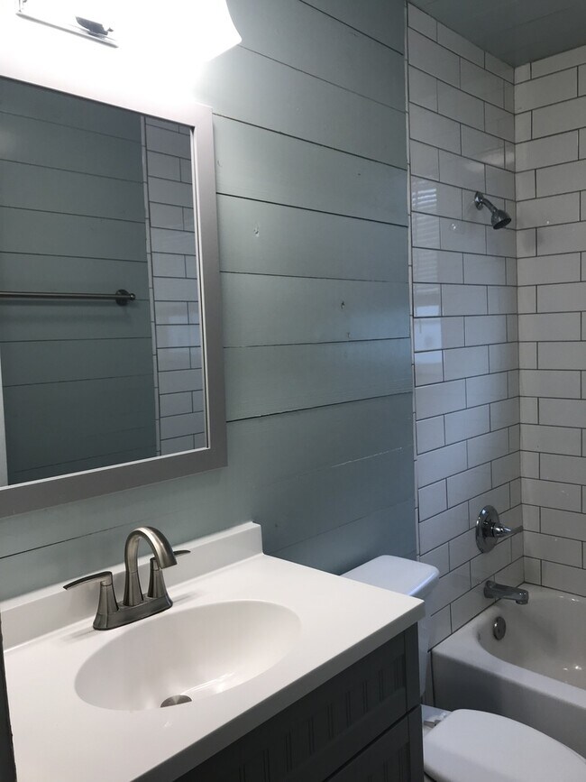 Building Photo - 2308 14th St