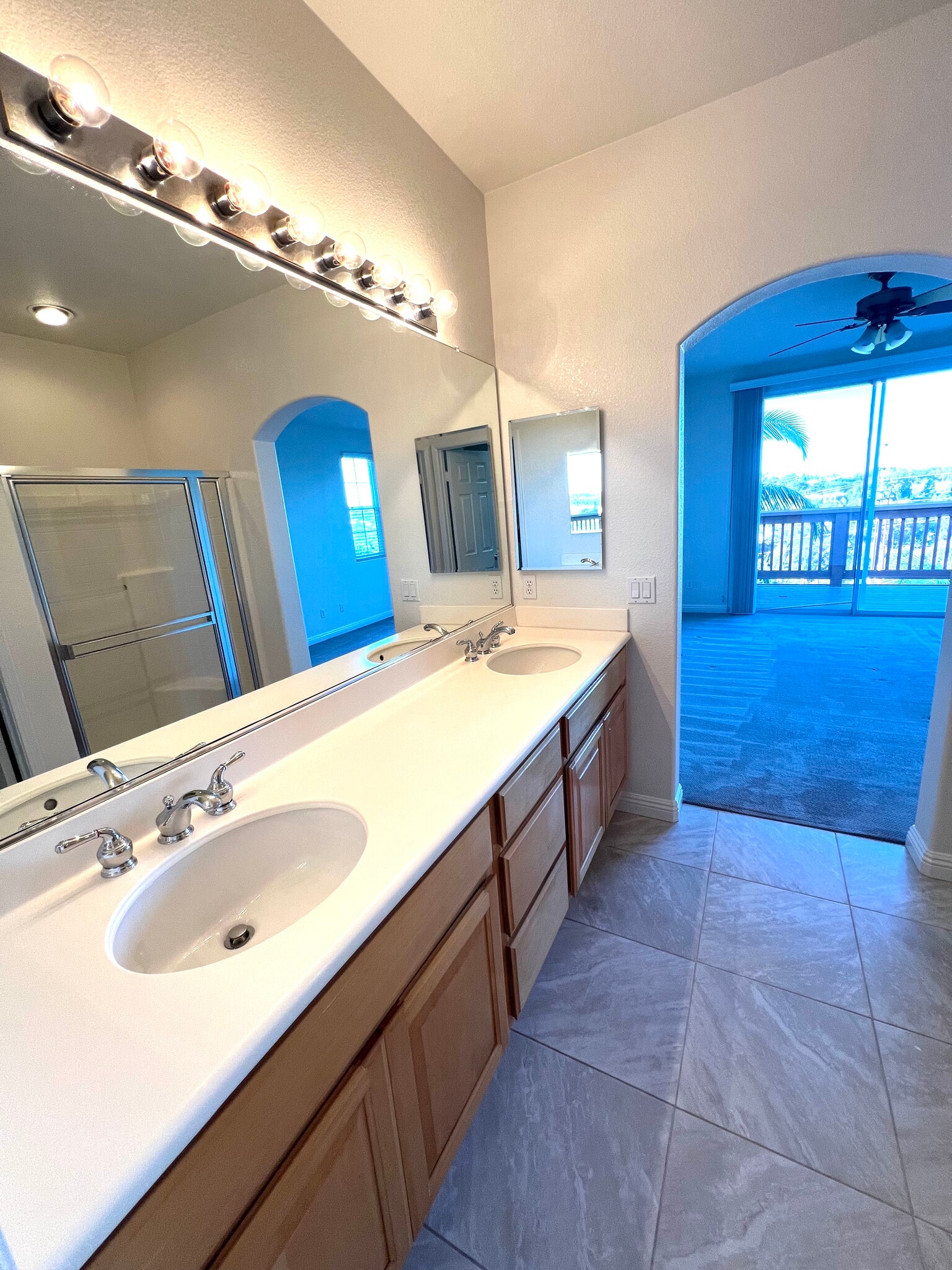 Main Bath - 1736 Bluebird Ln