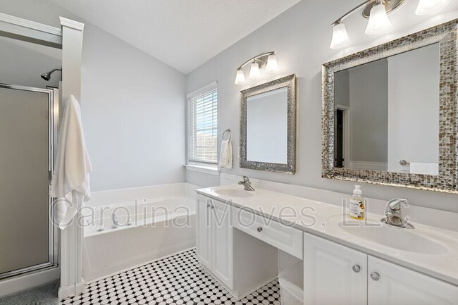 Building Photo - 312 Waterton Way