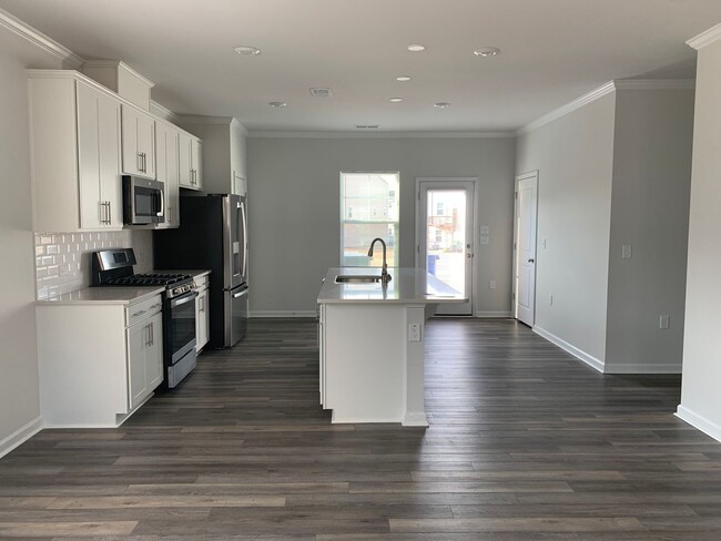 Building Photo - Gorgeous New Construction Townhome! PRICE ...