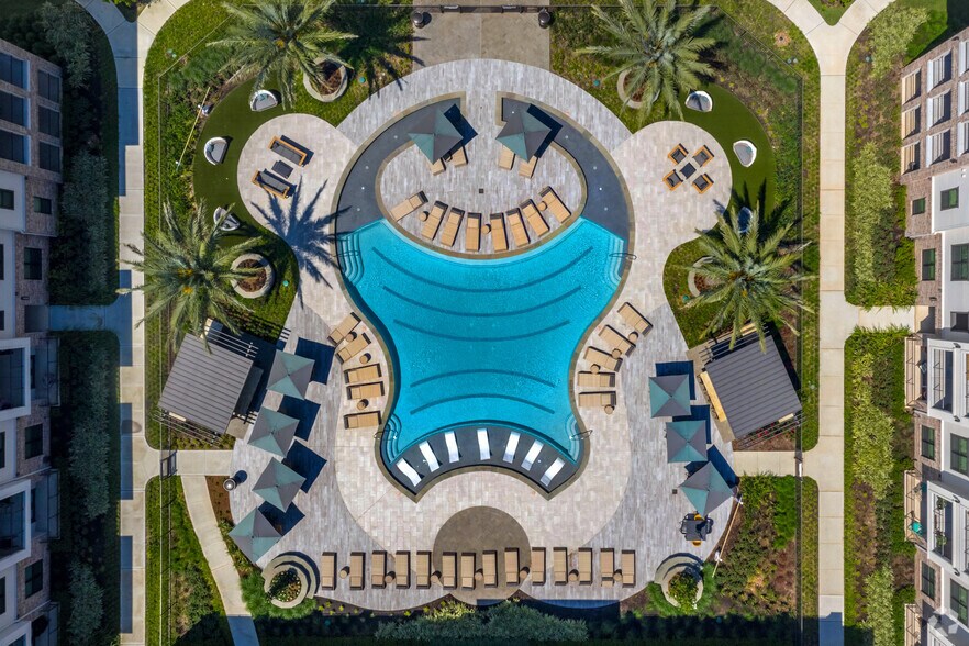Front Pool, Bird's Eye View - Monarch Exchange