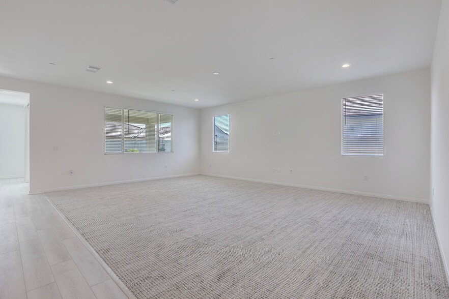 Building Photo - 29587 Fortitude Dr